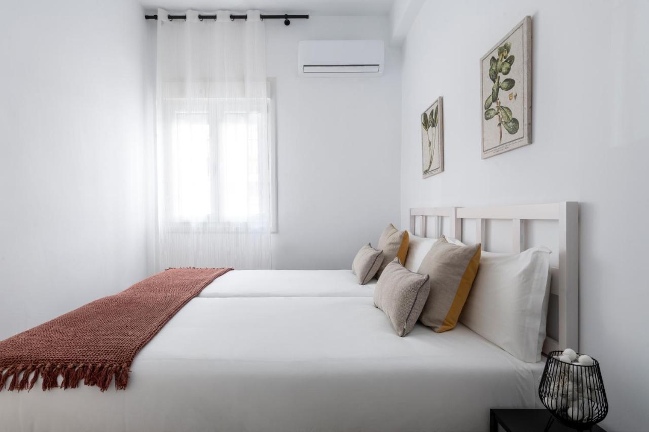 Mino Suite Apartment Sevilla Bagian luar foto