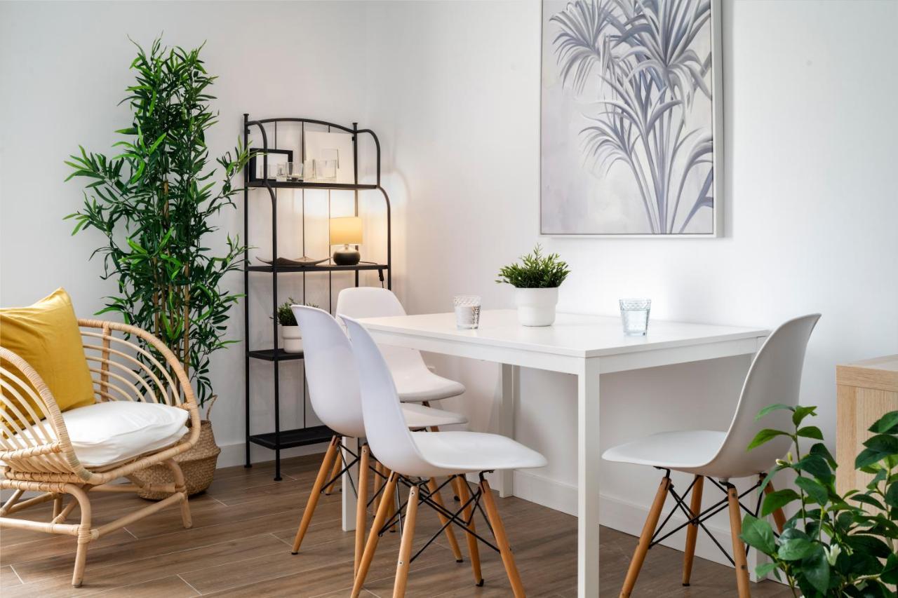 Mino Suite Apartment Sevilla Bagian luar foto