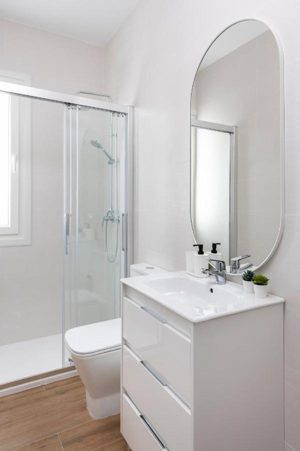 Mino Suite Apartment Sevilla Bagian luar foto