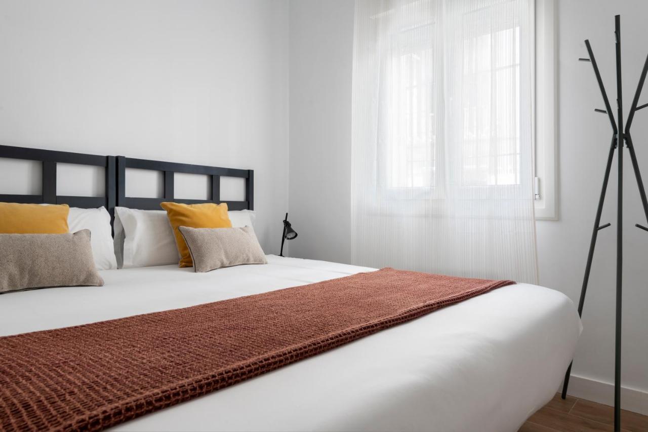 Mino Suite Apartment Sevilla Bagian luar foto